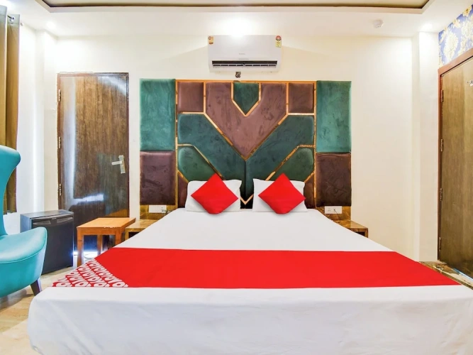 Standard Triple room with balcony and with sea view