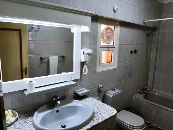 Bowshar International Hotel - Muscat