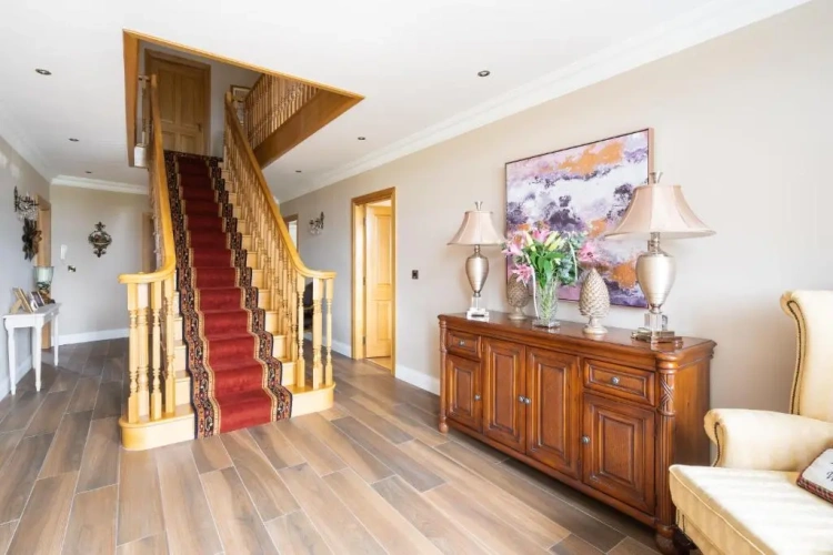 2 Bedrooms Double Family Suite with mountain view