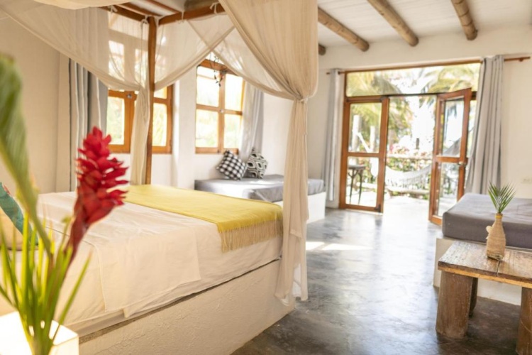 Deluxe Double room with partial sea view
