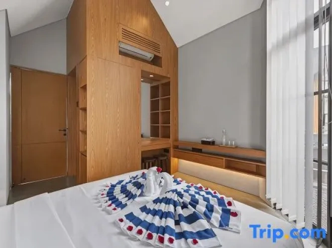 2 Bedrooms Villa