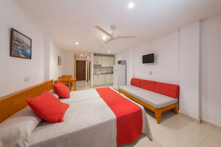 Apartamentos Isla del Sol Aparthotel