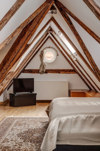 Nerudova 211 Hotel