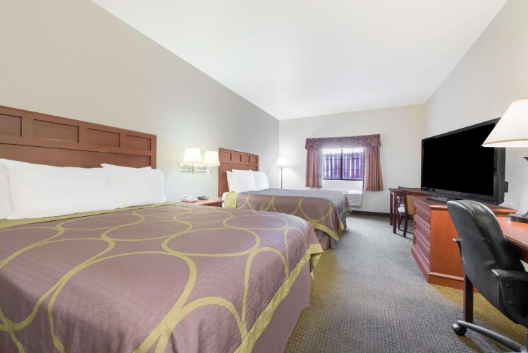 Standard Quadruple room