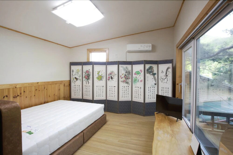 Danyang Hwangjeongsan Pension