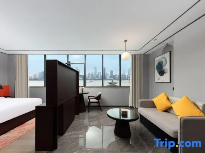 Executive Double room with river view