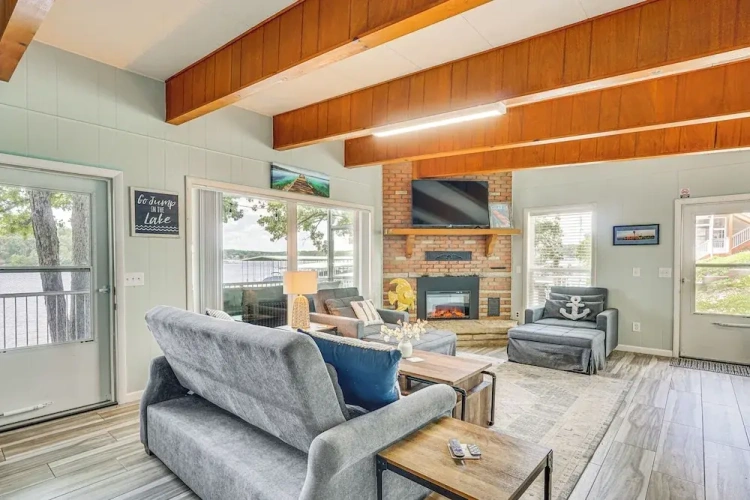 3 Bedrooms Cottage