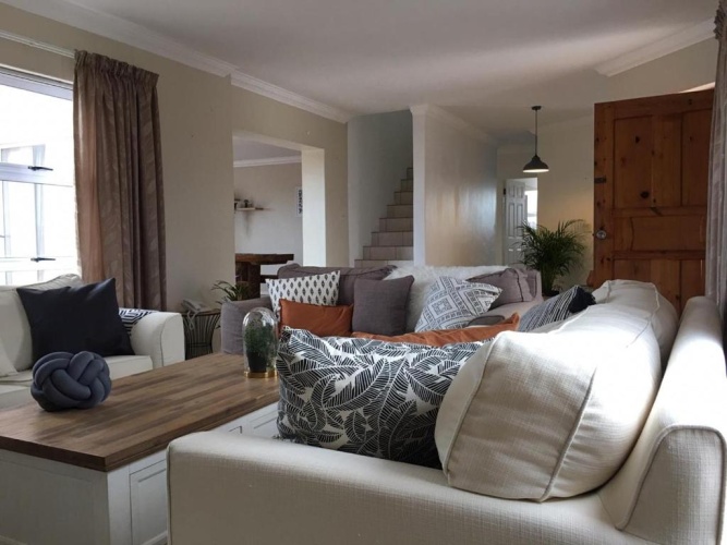 3 Bedrooms Cottage