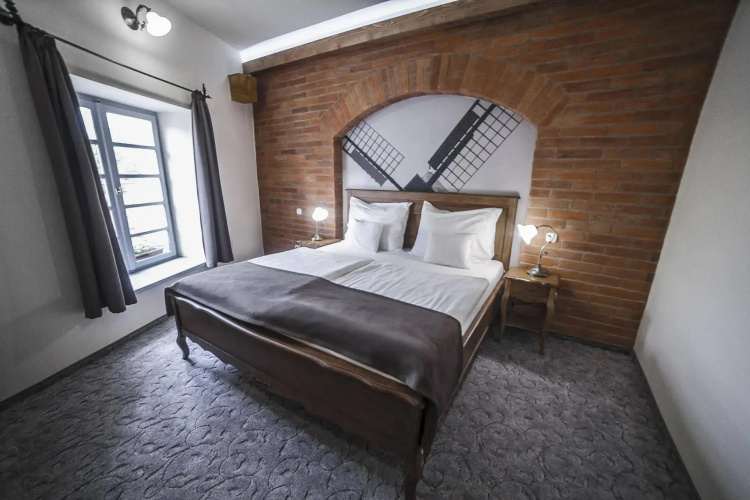 Malom Hotel és Étterem