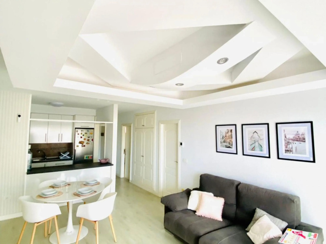 Enjoy Sunsets at Fully Equipped 2BR Oceanside View