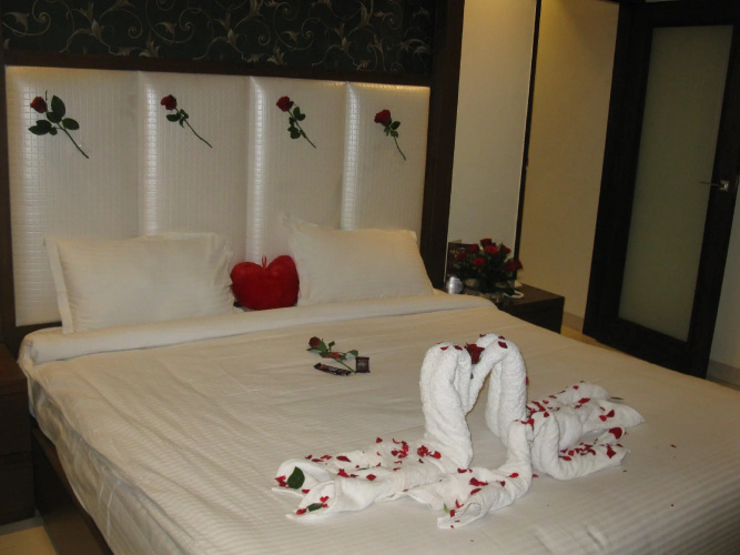 Pavna Palace Hotel