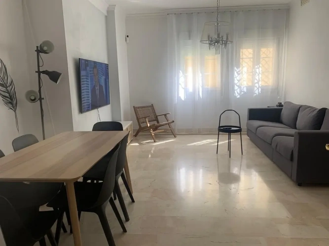 2 Bedrooms Apartment
