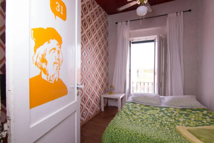 Alfama Patio Hostel