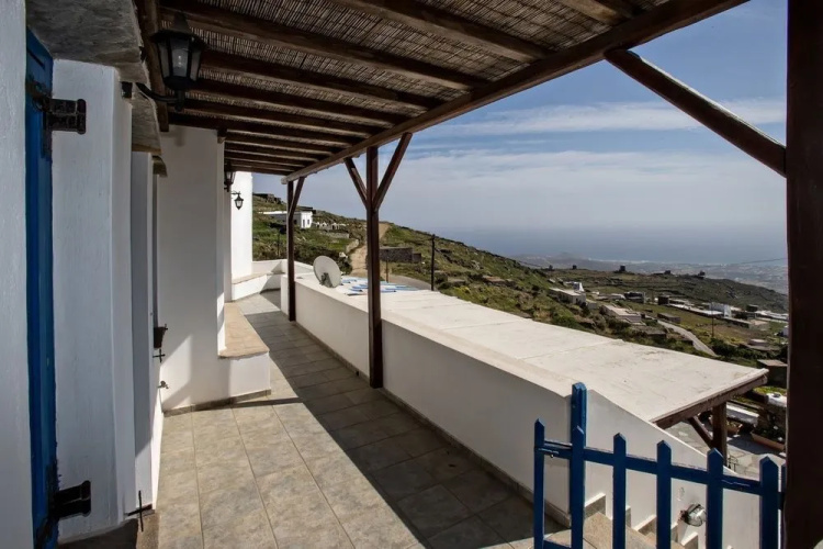 Tinos Delight
