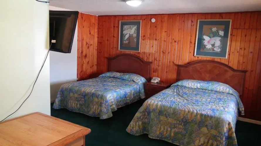 Iris Motel