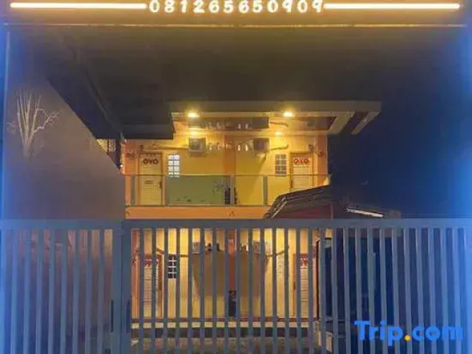 Kelapa Gading Guesthouse
