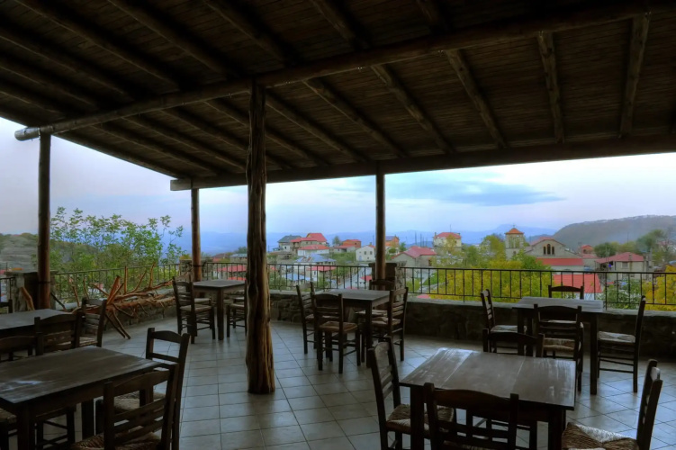 Hotel 1450m