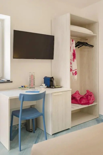 Poseidonia Rooms