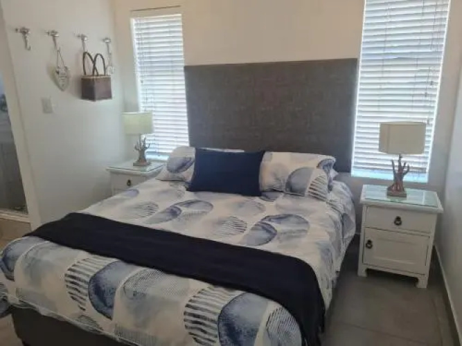 Point Village Accommodation - Wallace 9