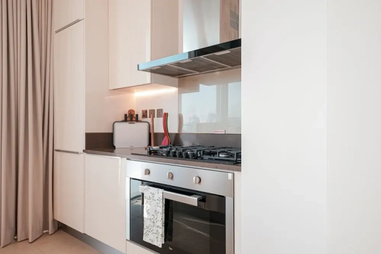 2 Bedrooms Apartment with balcony and with harbour view