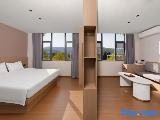 Premier Suite