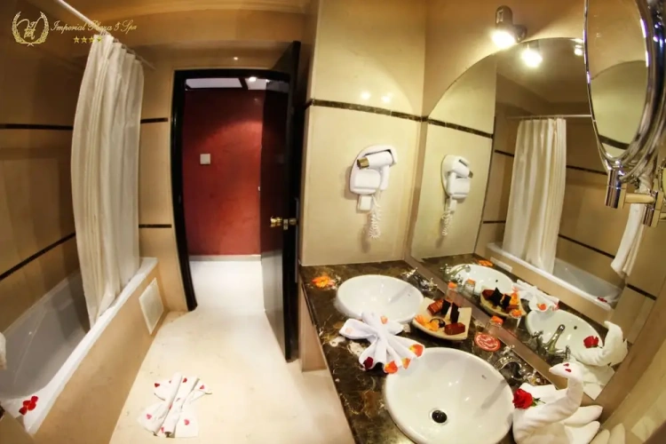 Standard Triple room