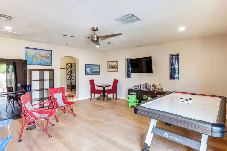 Game Room, Family-friendly Yard! Gem in Phoenix