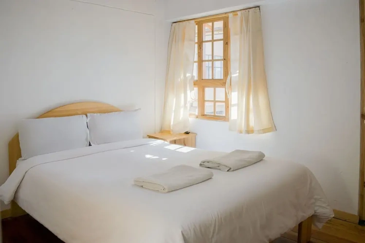 2 Bedrooms Standard Triple Family room with balcony