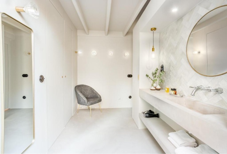 Deluxe Family Suite