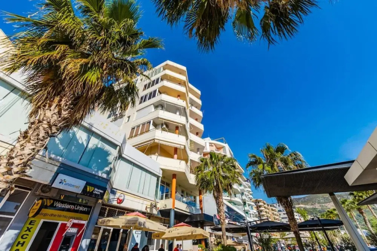 Sun Sea 1BR Apartment