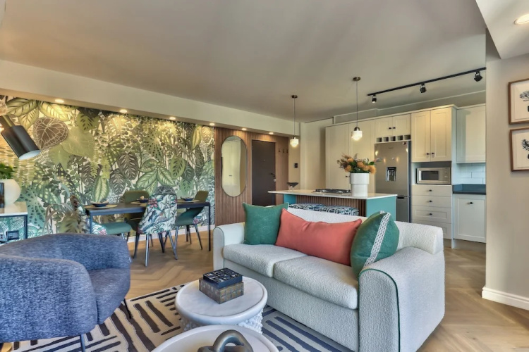 437 St Martini Gardens