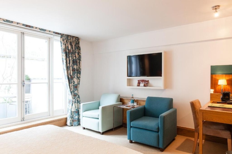 Standard Double room with view