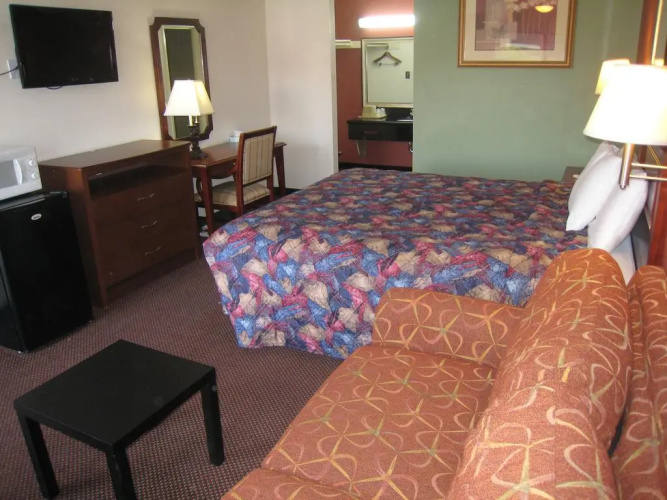 Motel 8