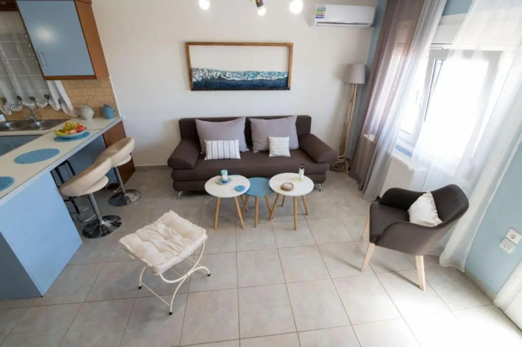 Lovely Seaside Apartment