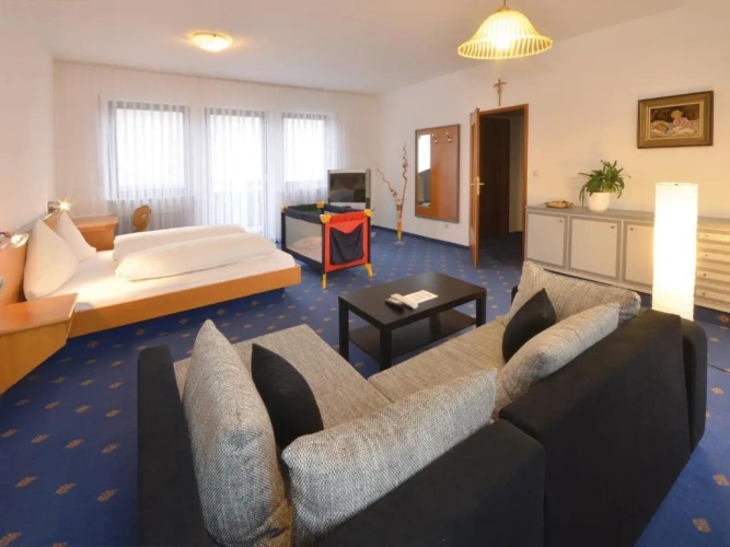 3 Bedrooms Apartment with balcony