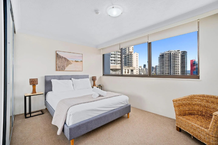 Breakers North Absolute Beachfront Apartments