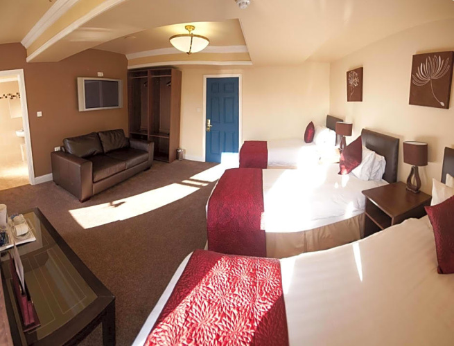 Standard Quintuple room