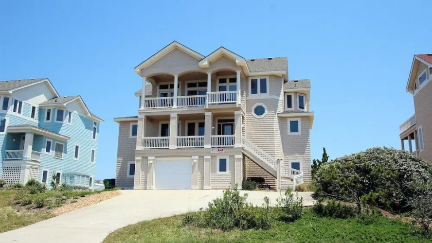 Wellfleet - 6 Br Home