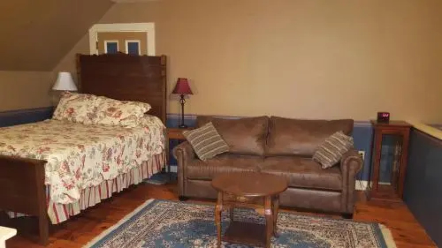 Holidae House B&B