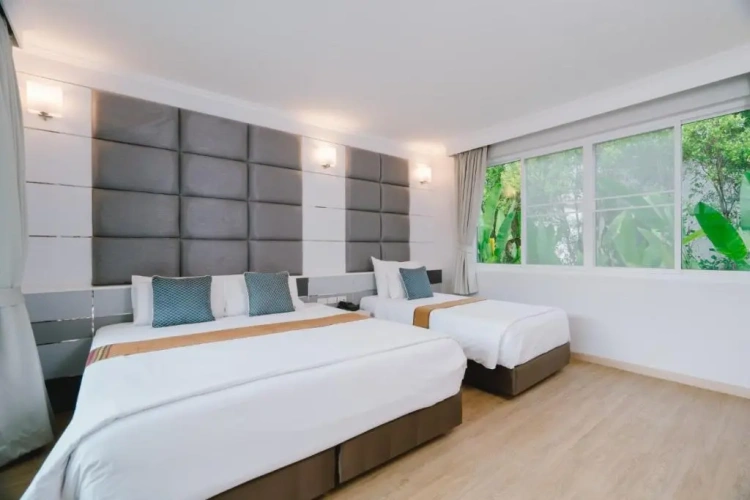 2 Bedrooms Villa with balcony and with view