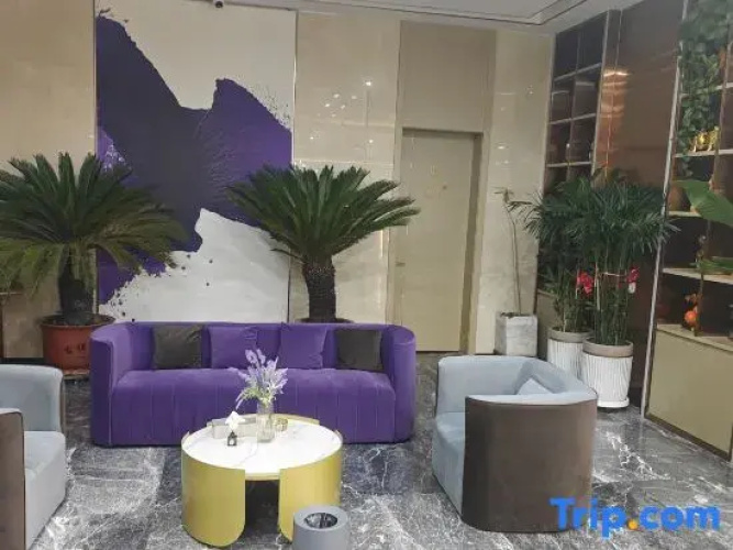 Lufeng Hotel (Meihekou Yinhe Avenue)