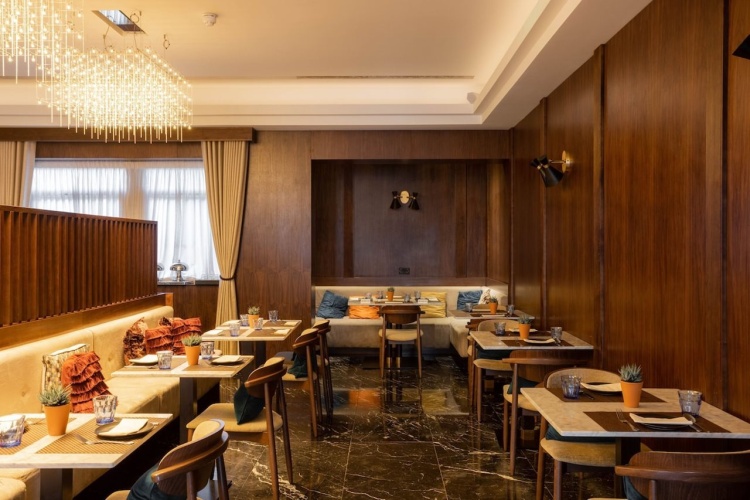 The Chilworth London Paddington [Ex-Shaftesbury Premier] photo 25