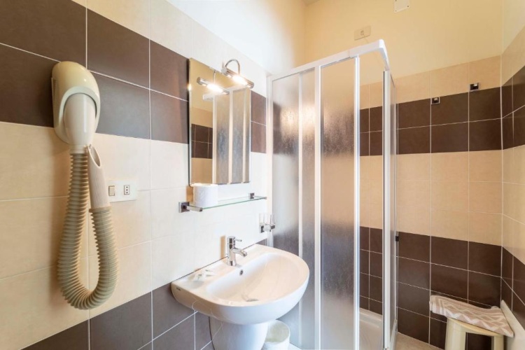 Standard Single room
