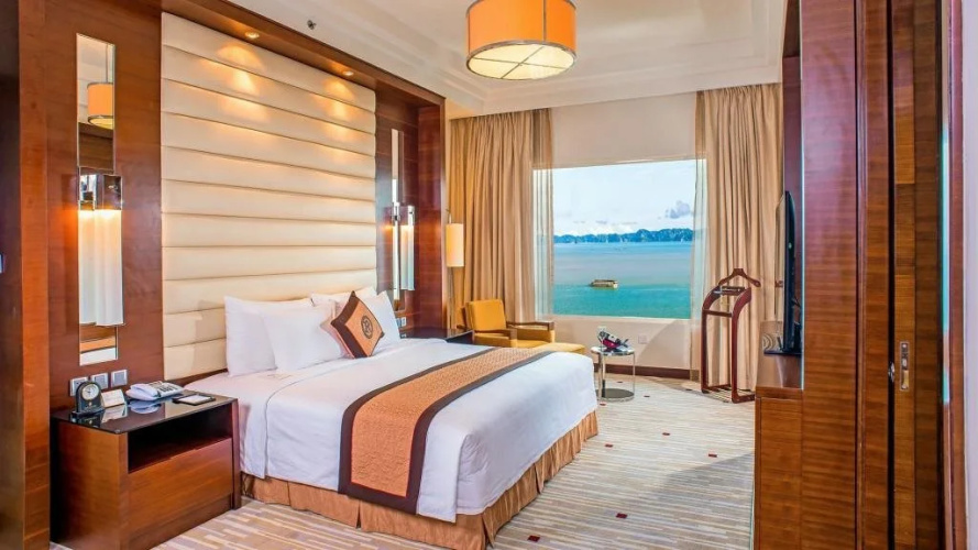 Royal Halong Hotel