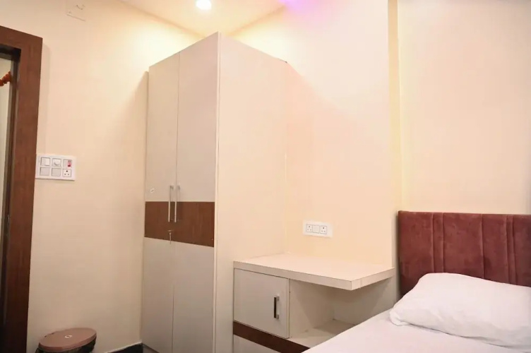 Hotel Royal Radiant