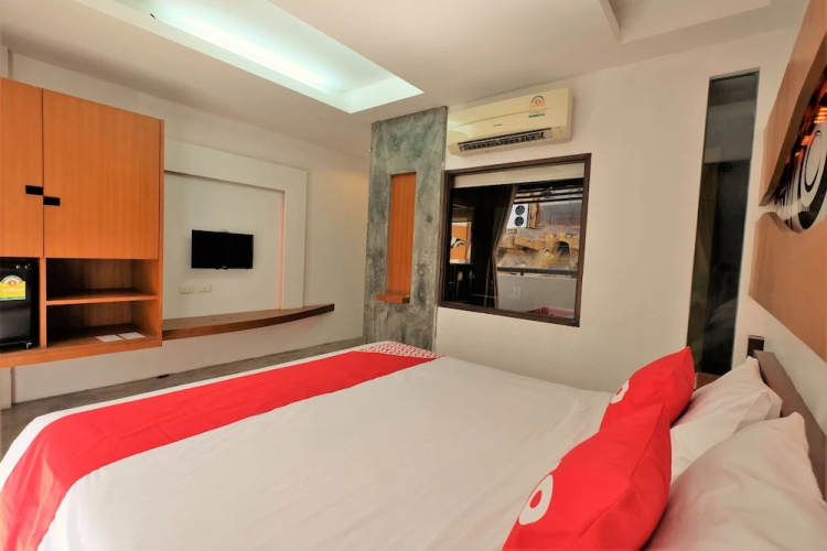 OYO 466 Vibes Patong