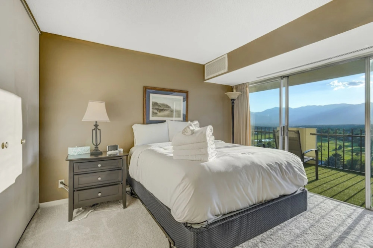 Satellite Grand View