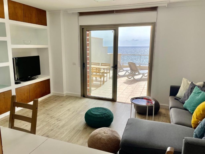 3 Bedrooms Apartment