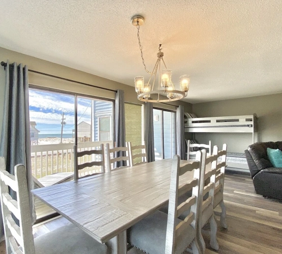 3 Bedrooms Standard room with balcony and with partial ocean view