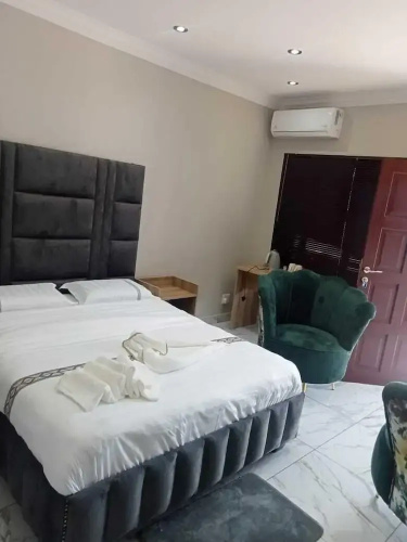 Crown Palace Guest House